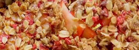 Strawberry Oat Crumble